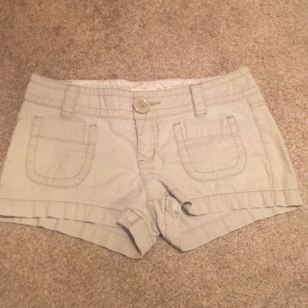 Aeropostale short!